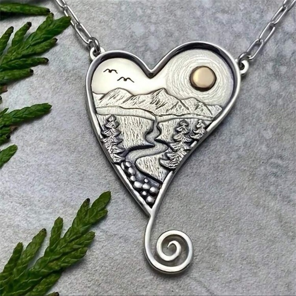 Chic Nation Jewelry - Bohemian Vintage Heart Mountains River Sun necklace